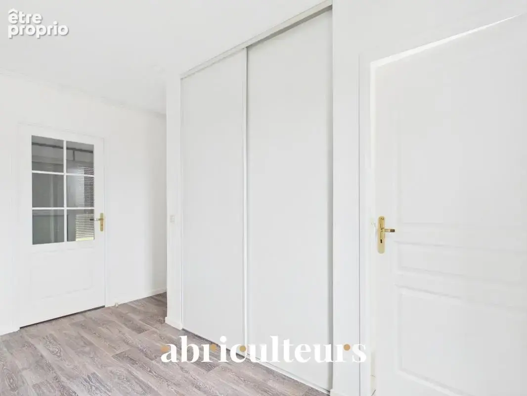 Survilliers : T3 d'exception de 73 m² plein Sud avec vue panoramique — Résidence prisée - photo 3