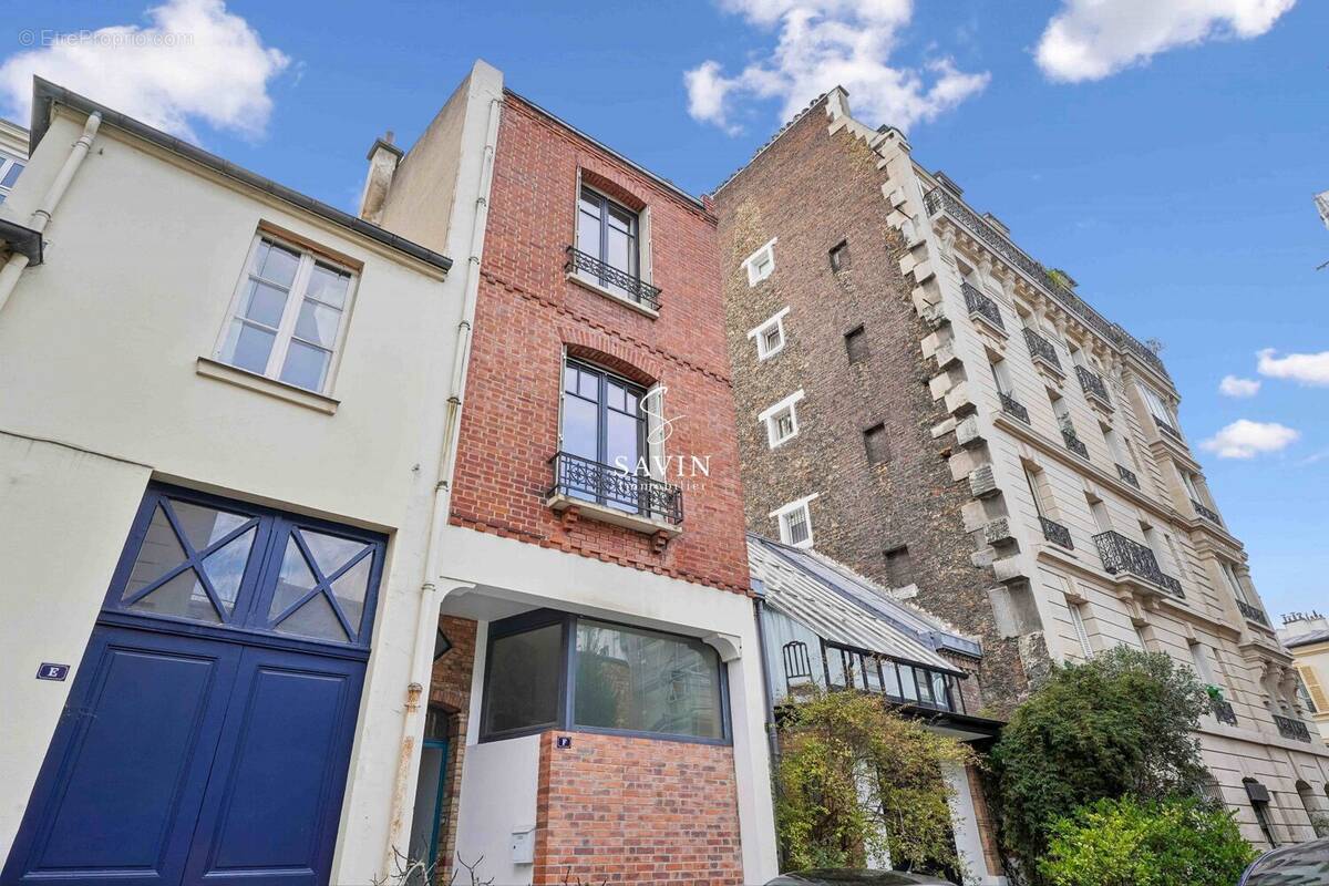 Maison à PARIS-14E