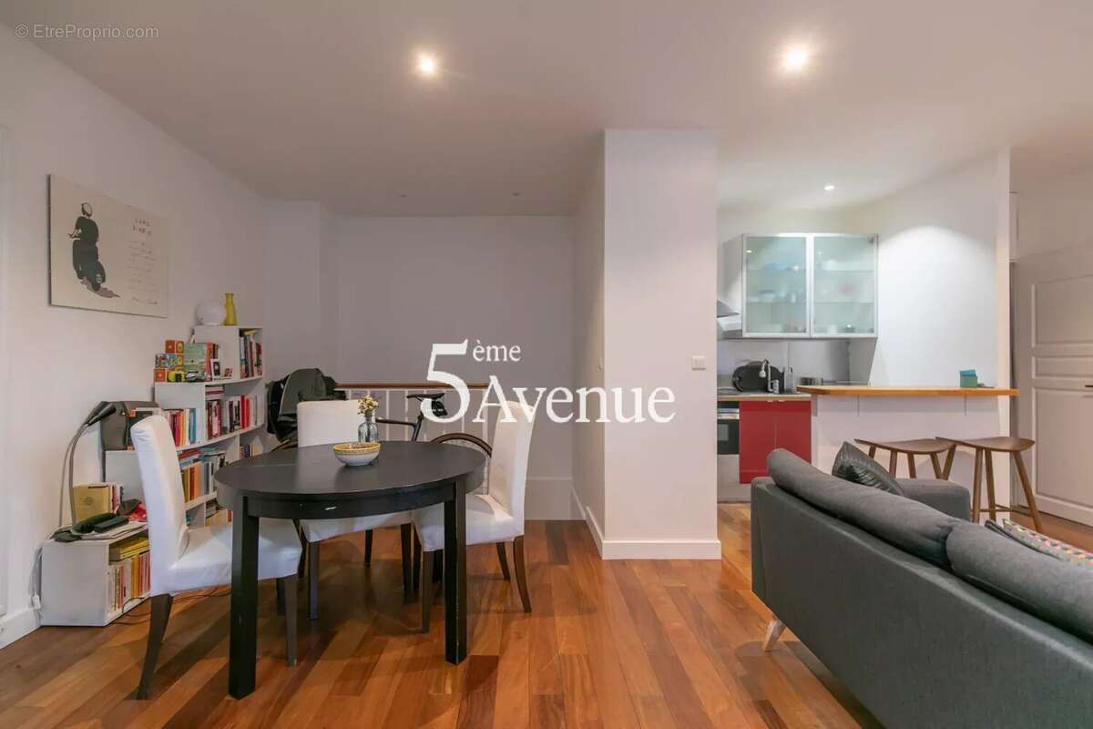 Appartement à PARIS-11E