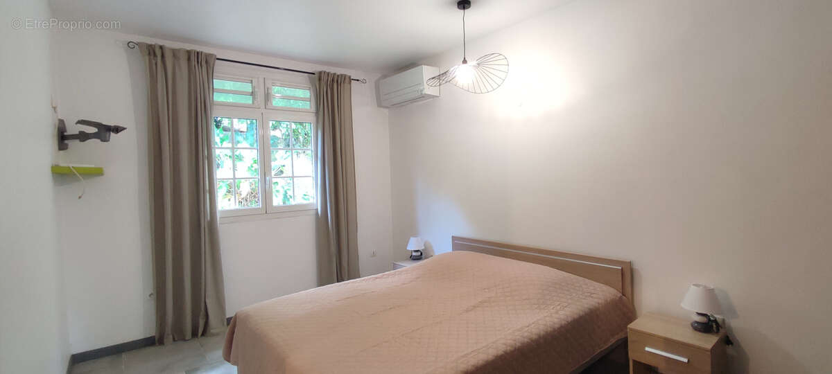 Maison à LES TROIS-ILETS