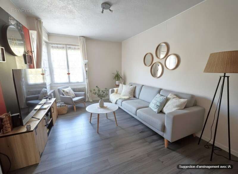 HIRSON (02) -  Vente maison avec 6 chambres , garage  et jardin  - photo 3