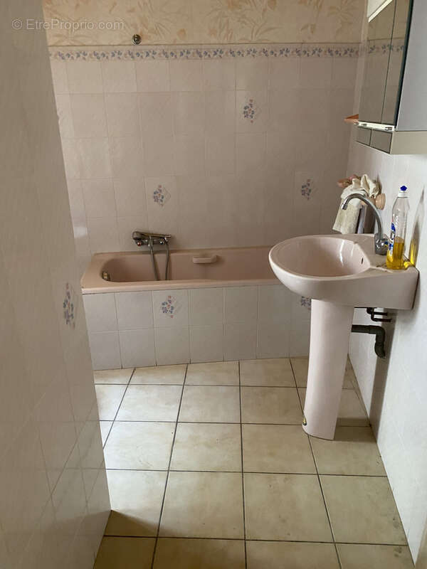 Maison à SAINT-LAURENT-DE-CERDANS