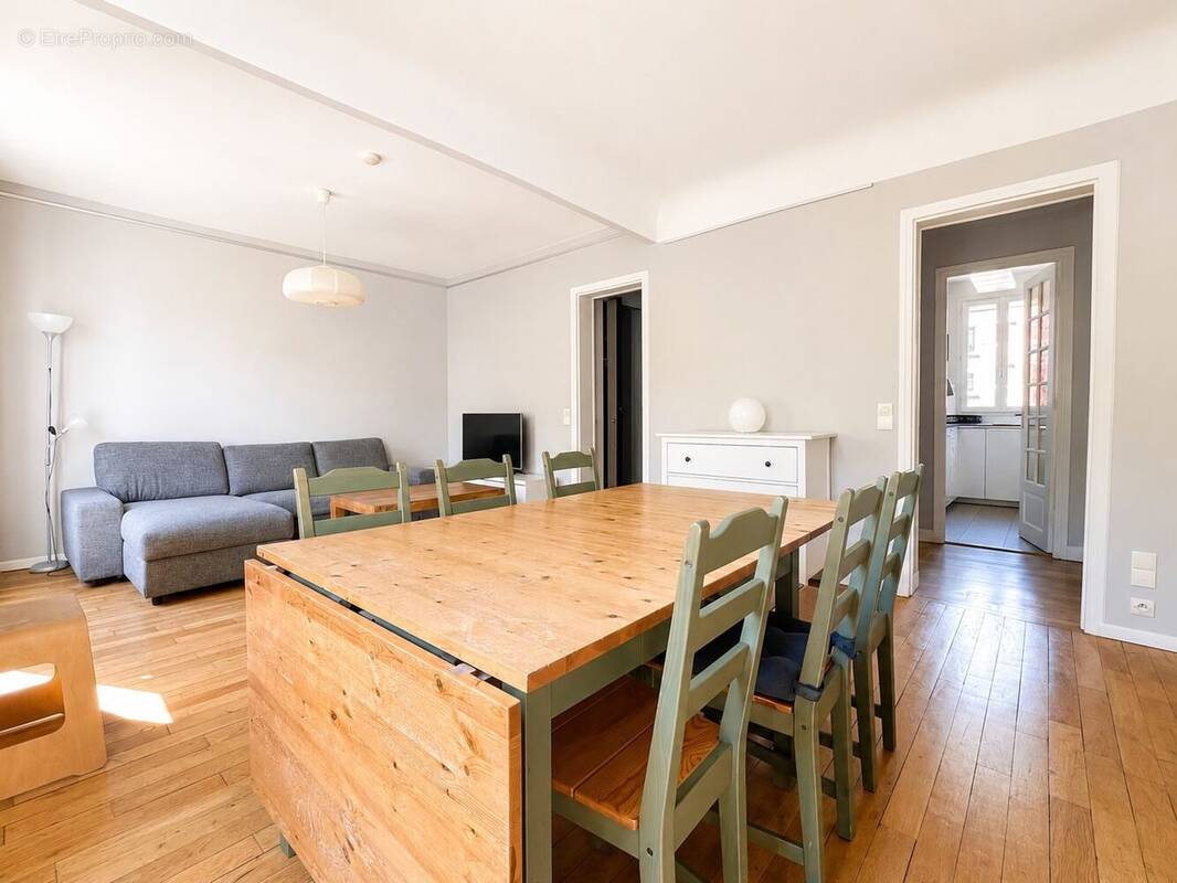 Appartement à CLICHY