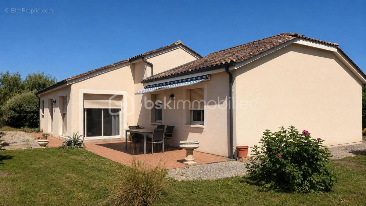Maison à SAINT-AGNE