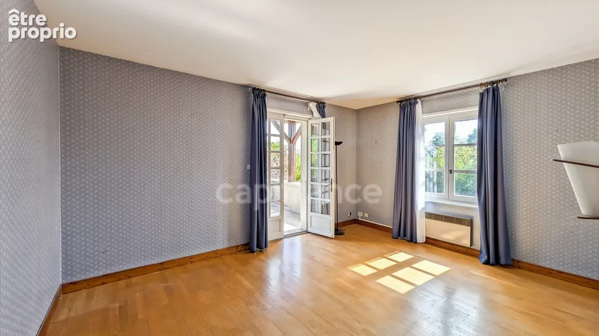 A vendre Magnifique maison Bourguignonne de 11 pièces FONTAINES (71) 7 chambres garage atelier 6000 m² de terrain ! - photo 9