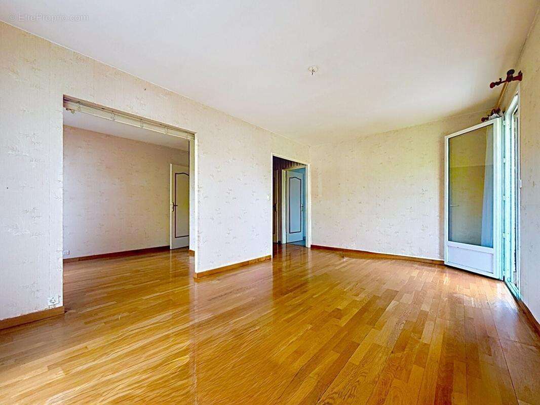 Appartement à HEROUVILLE-SAINT-CLAIR