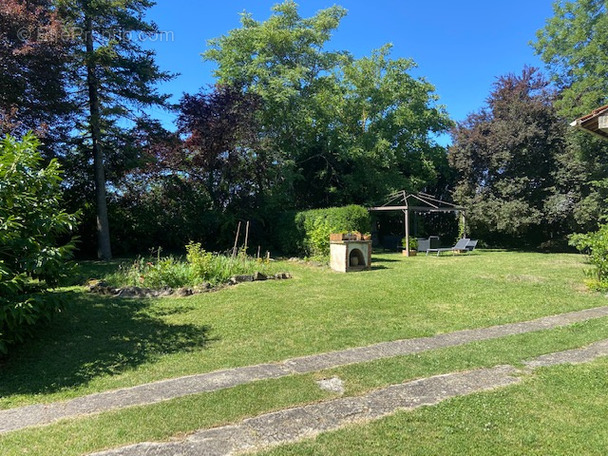 Maison à SAINT-DENIS-COMBARNAZAT