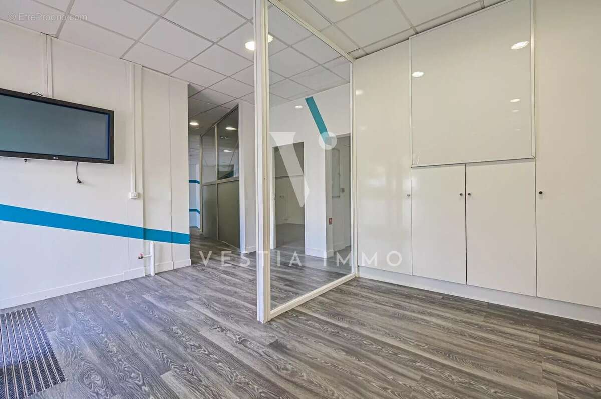 Commerce à VINCENNES