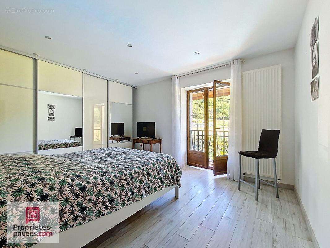 Maison à CHAMPAGNEUX