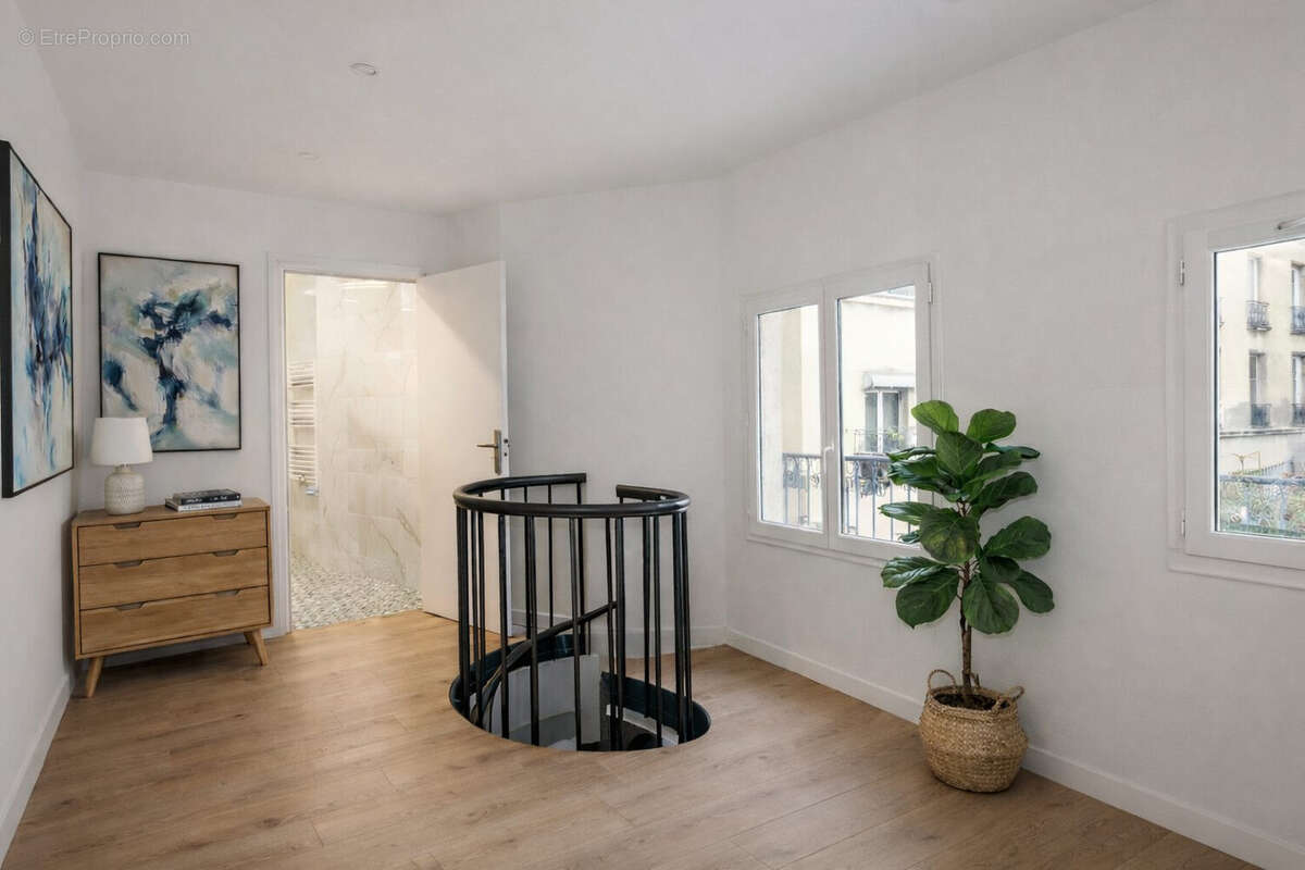 Appartement à PARIS-19E