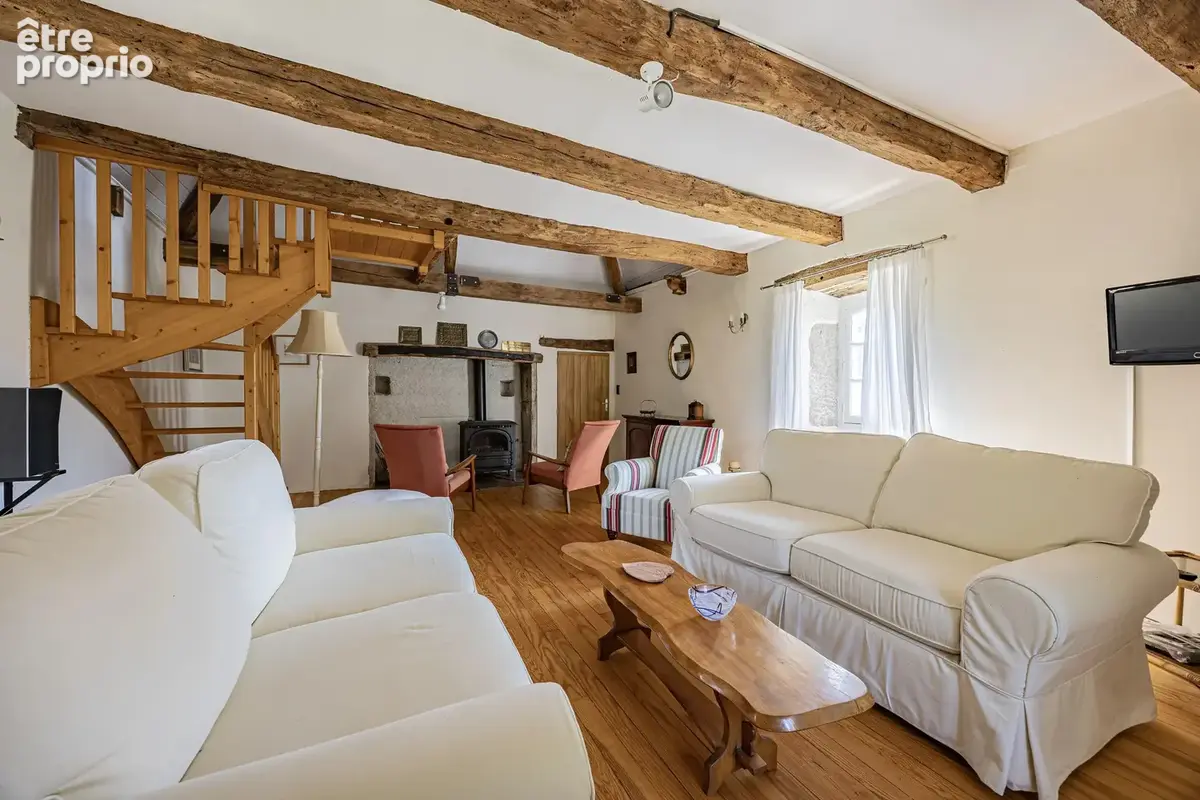À 10 minutes de Cahors : belle propriété en pierre avec 3 chambres, une annexe et une piscine - photo 12