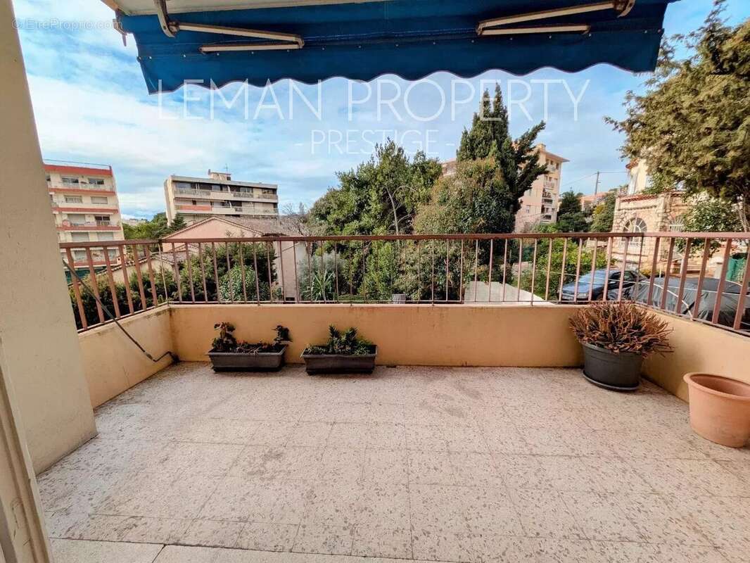 Appartement à LE CANNET