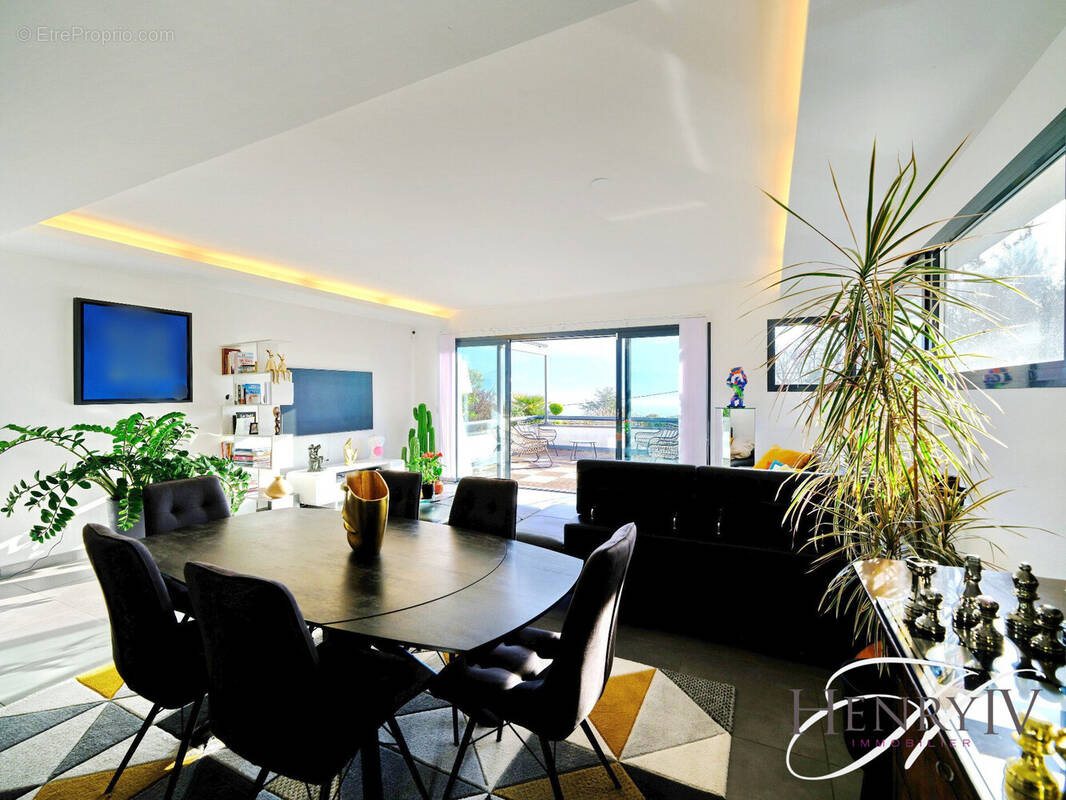 Appartement à LA TRONCHE