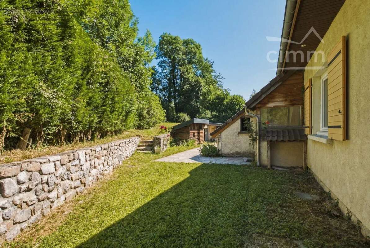 Maison à LA TERRASSE