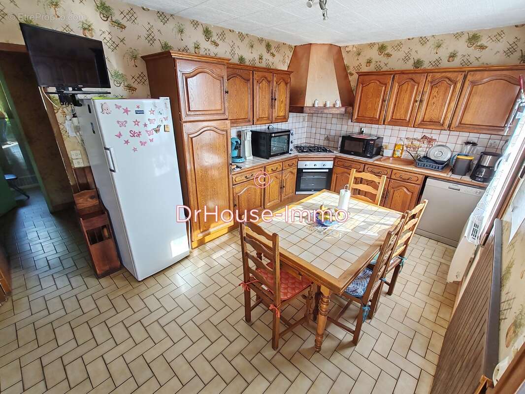 Maison à VAUX-SUR-VIENNE