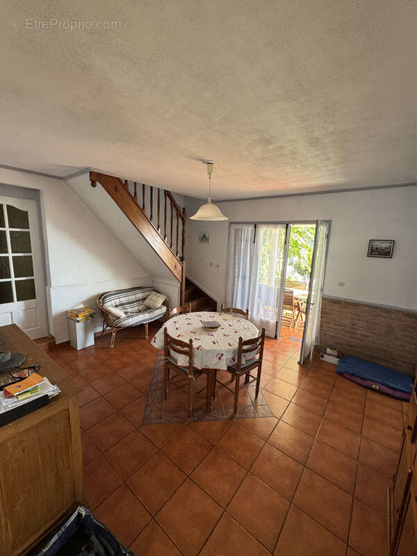 Grande maison FamilialeT6 Bellemene SAINT PAUL - photo 6