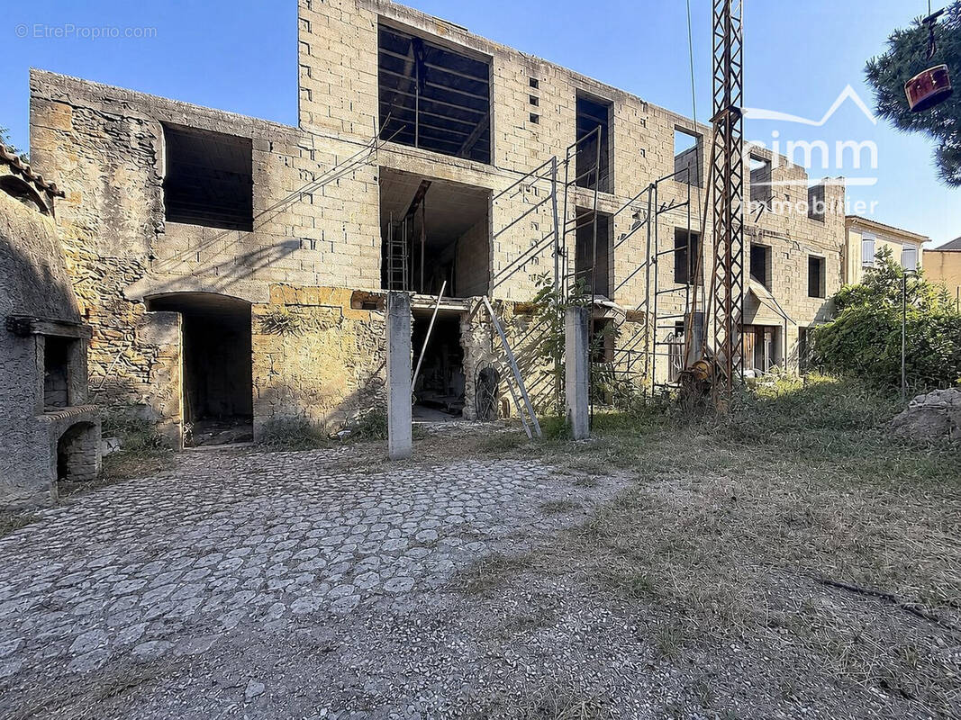 Appartement à SORGUES
