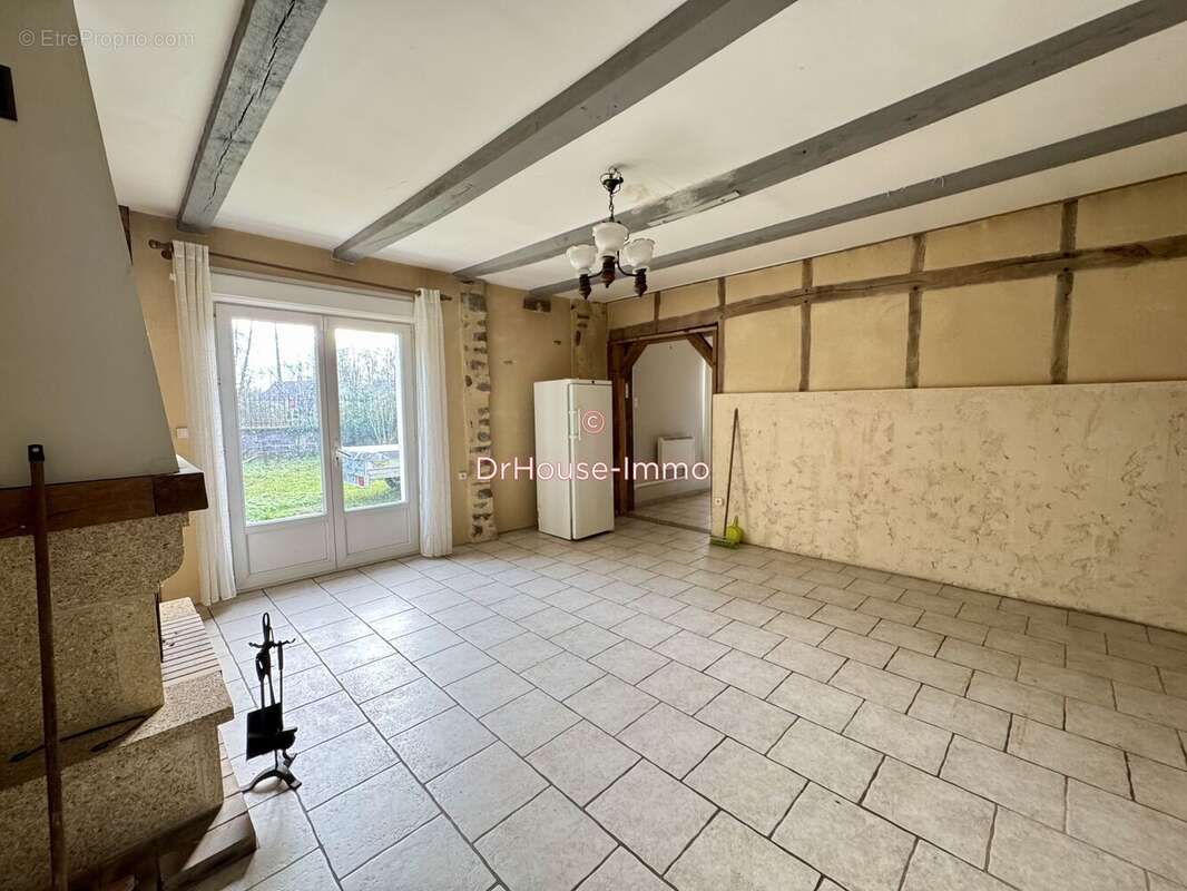 Maison à PERS-EN-GATINAIS