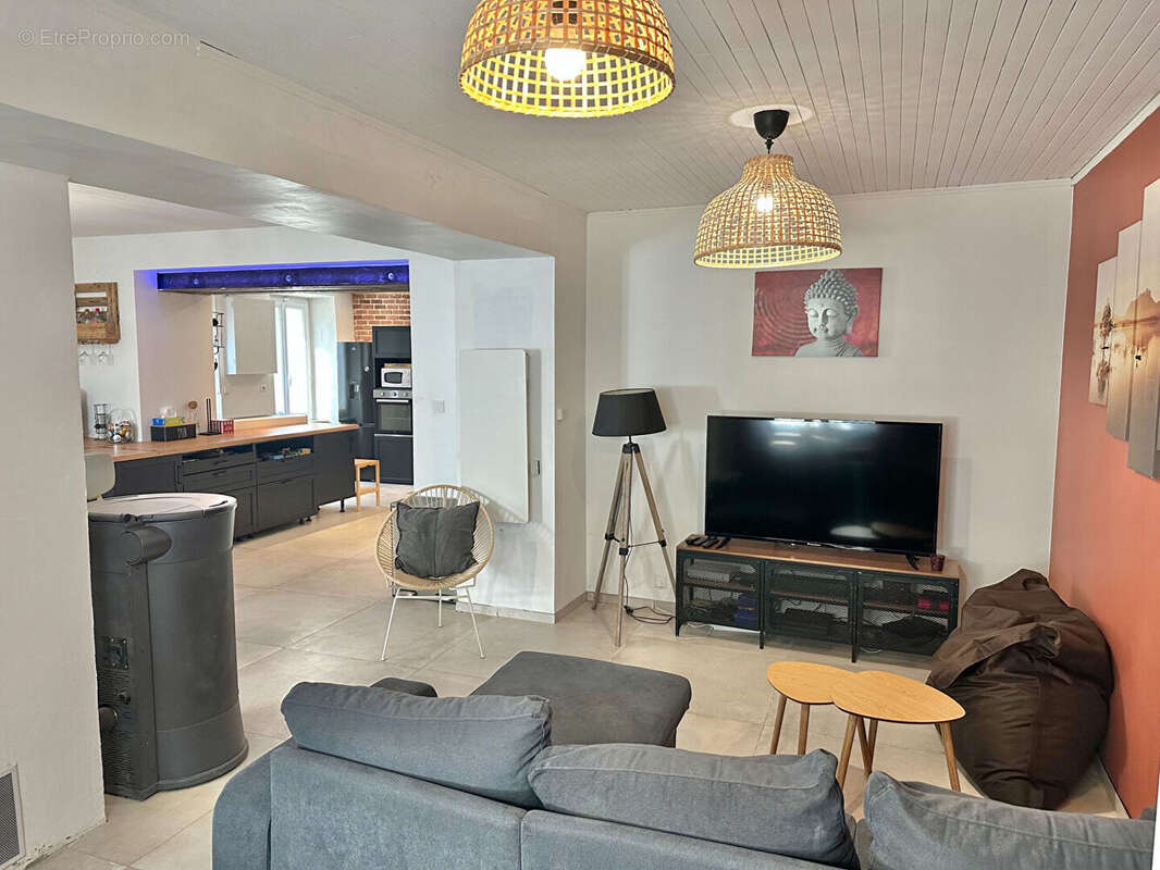 Maison à SEREZIN-DE-LA-TOUR