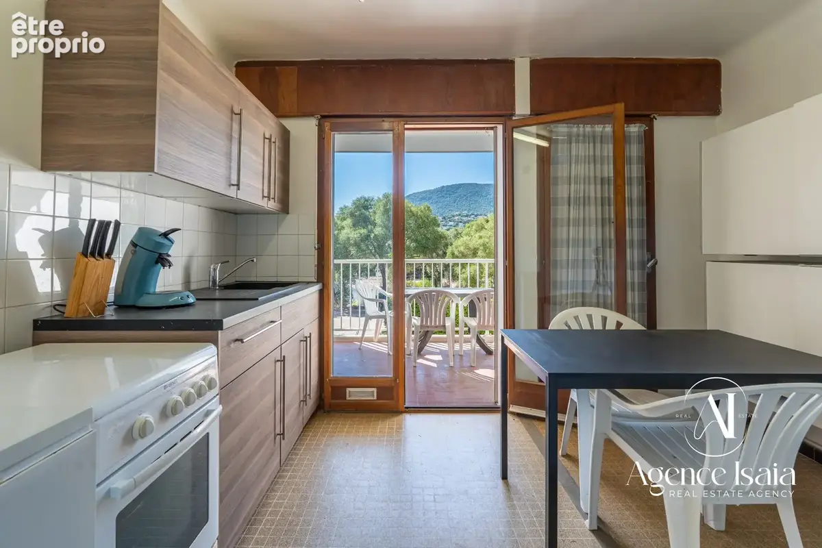 Appartement 2 pièces 54 m² à vendre à Cavalaire-Sur-Mer (83240) - photo 4