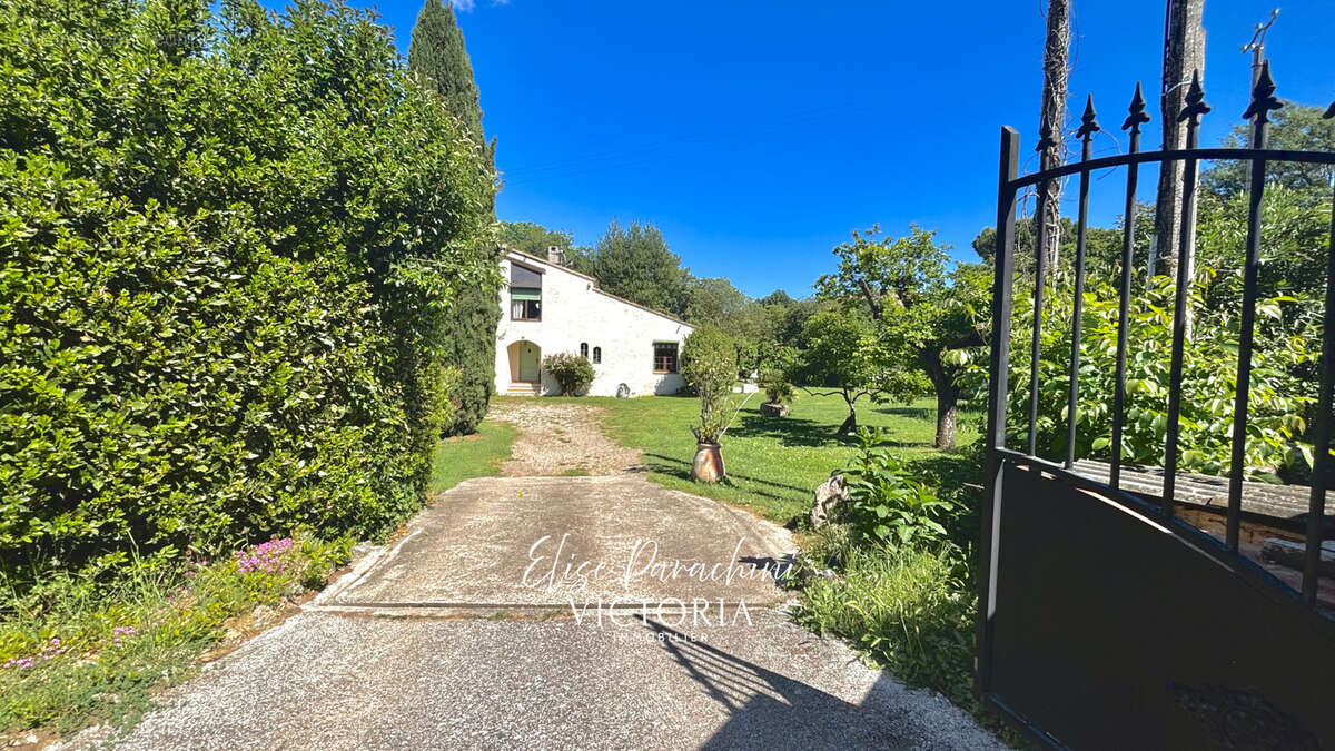 Maison à GONFARON