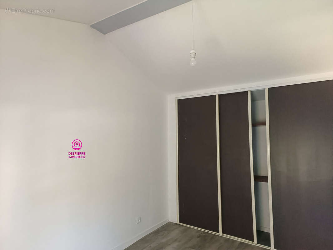 Maison à LE PEAGE-DE-ROUSSILLON