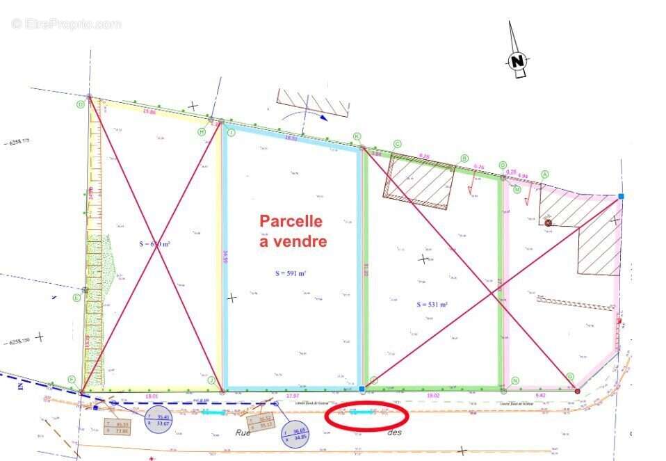 Terrain à BEAUFORT-EN-VALLEE