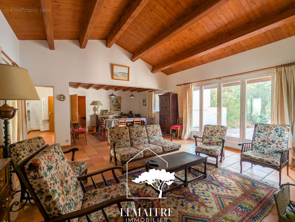 La Palmyre   Villa 212 m2 avec Piscine à 650 m de la Plage - photo 17
