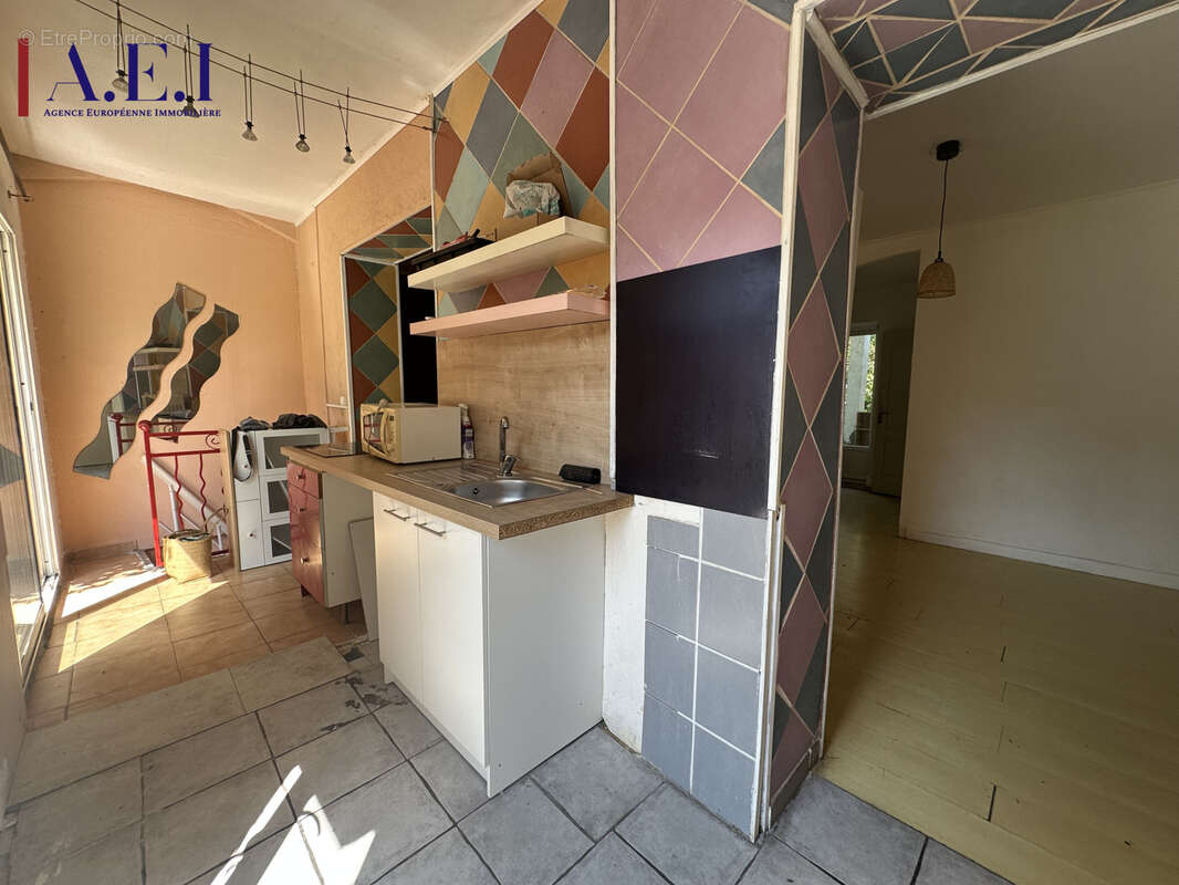 La Seyne sur mer - Appartement T3 avec terrasse - photo 6