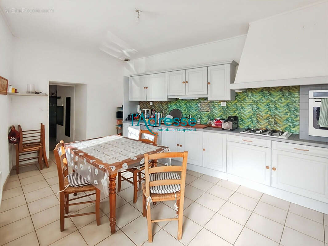 Maison à MONTREVAULT