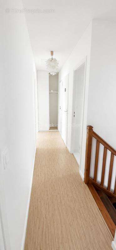 Maison familiale 95 m² – Trélazé, secteur Mairie - DPE C - photo 6