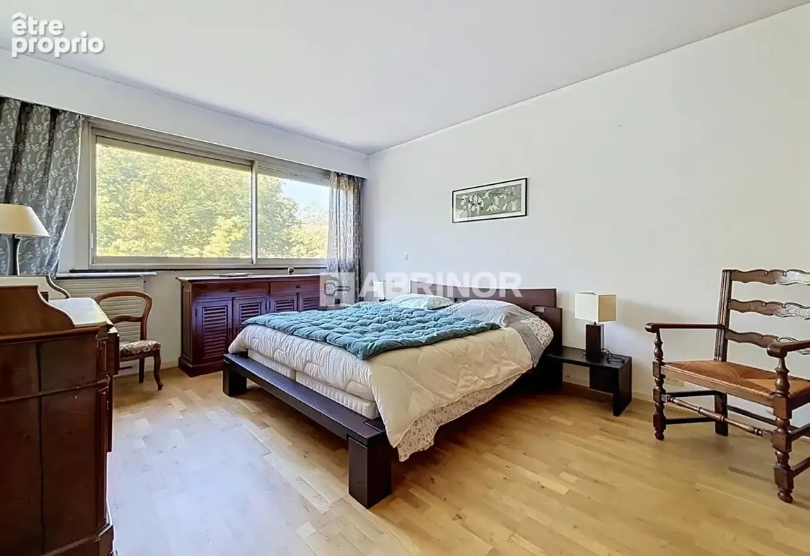 Appartement 127 m² 3 chambres bureau terrasse garage prox tram - photo 5
