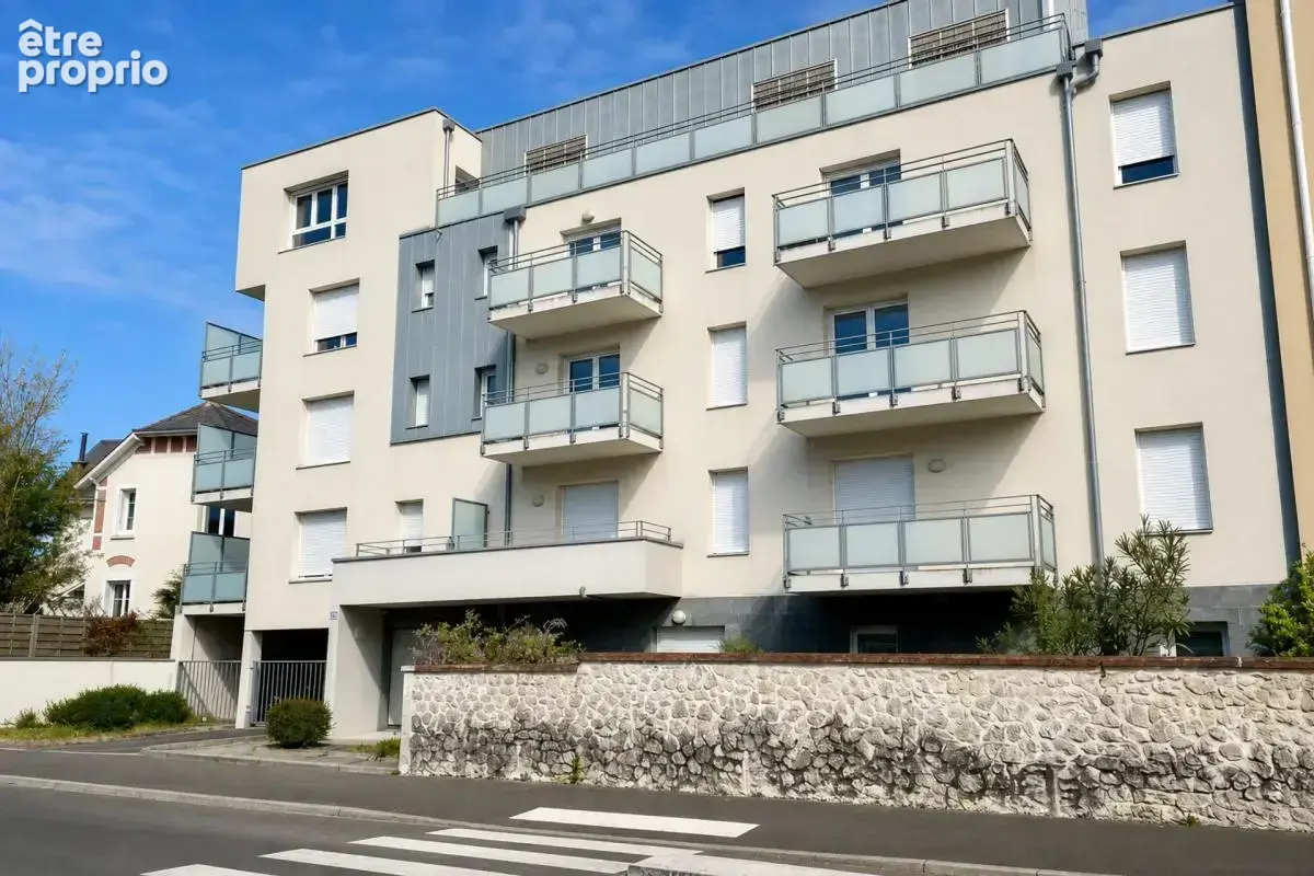 Dernier étage 3 pièces lumineux avec terrasse - photo 13