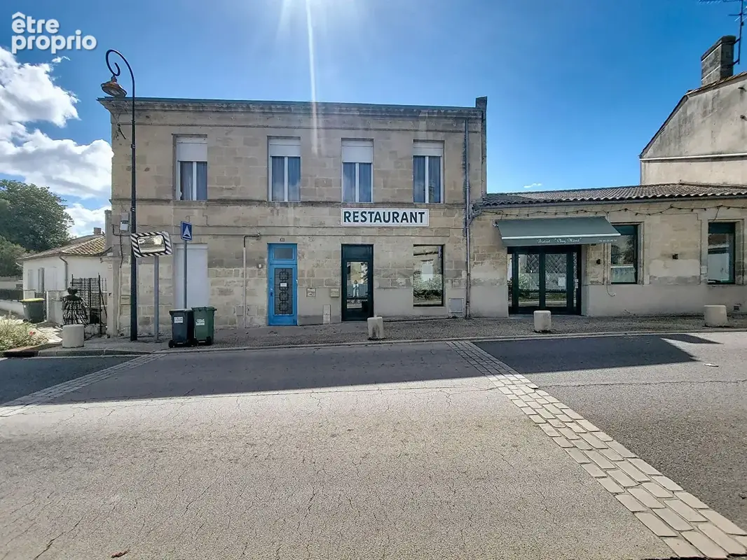 Maison à SAINT-JULIEN-BEYCHEVELLE
