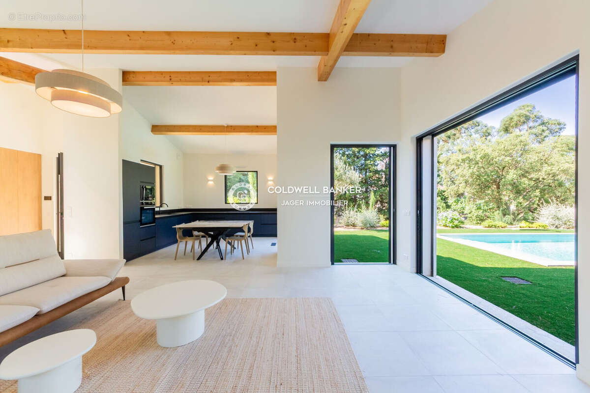 Maison 160 m² à Sainte-Maxime  - photo 5