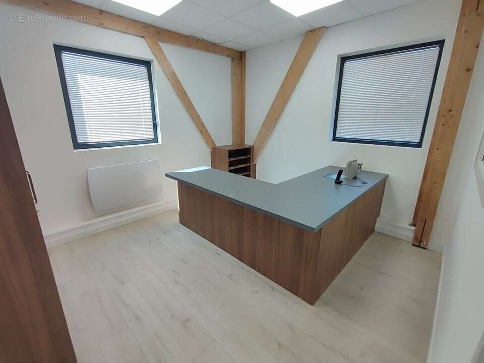 Autre à LA TOUR-DU-PIN