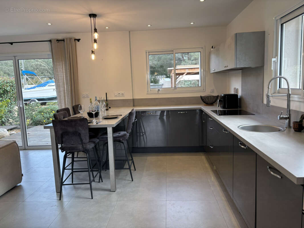 Villa 3 pièces avec piscine sur la route des plages - photo 5