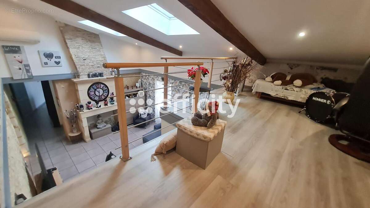 Maison à SAINT-SORNIN