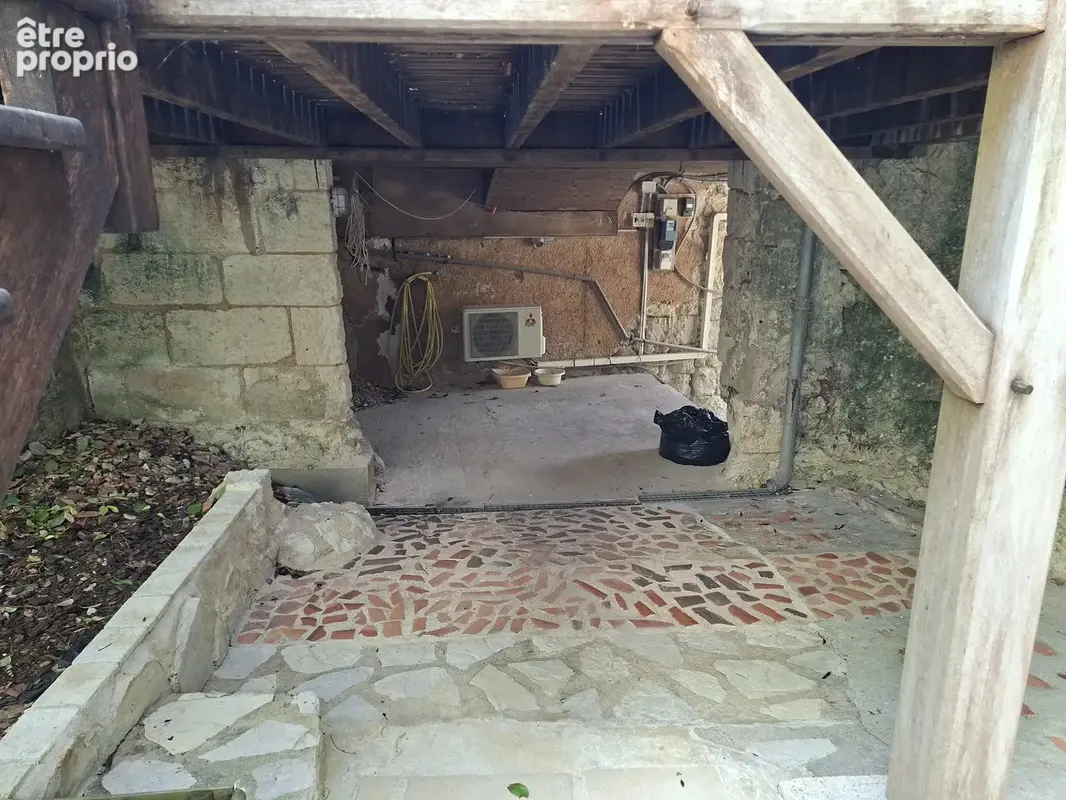 Maison de village magnifiquement préservée, située dans un village classé et offrant une vue panoramique. - photo 19