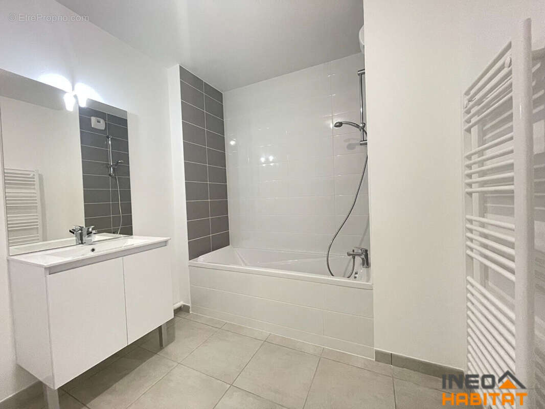 Appartement à LA CHAPELLE-DES-FOUGERETZ