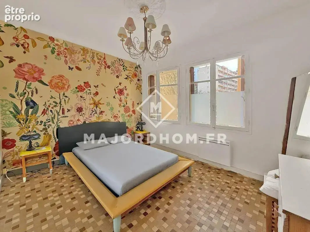 Vend T3 balcon traversant vue dégagée 13007 Place des Lices - photo 10