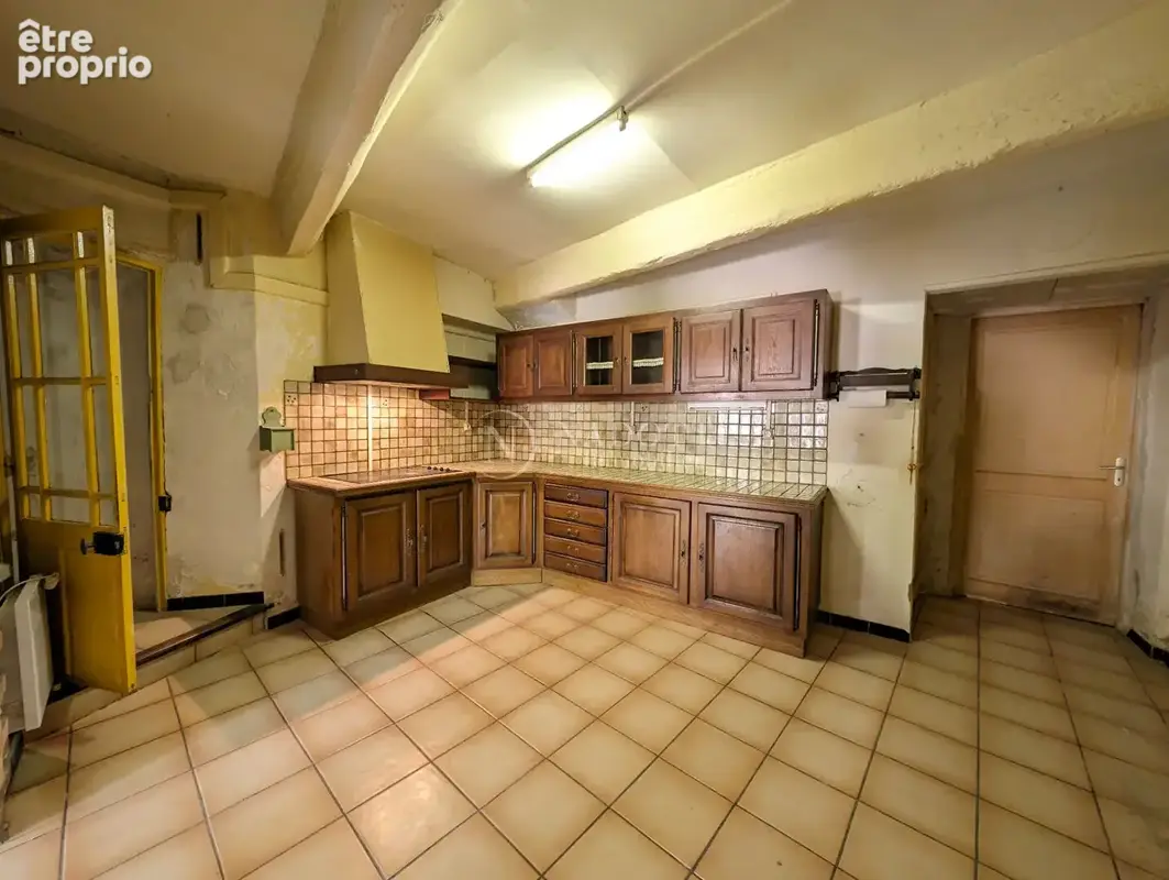 A VENDRE à Cadenet, Maison de ville 125m2 avec garage à rénover - photo 10
