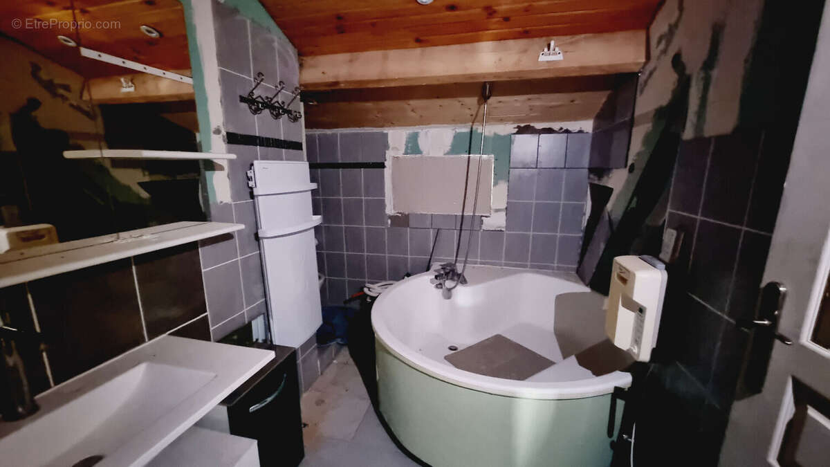 Maison à SAINT-FLORET