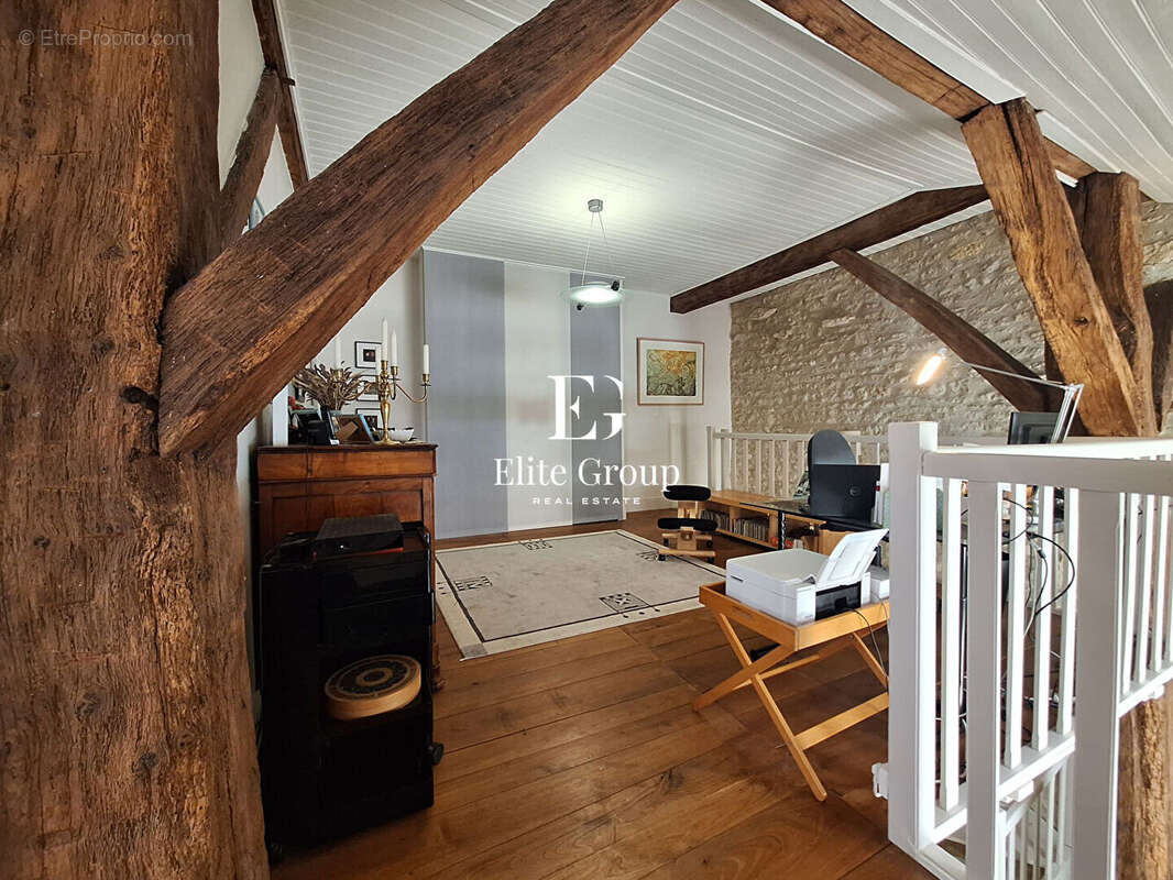 Maison à CHAMPNIERS