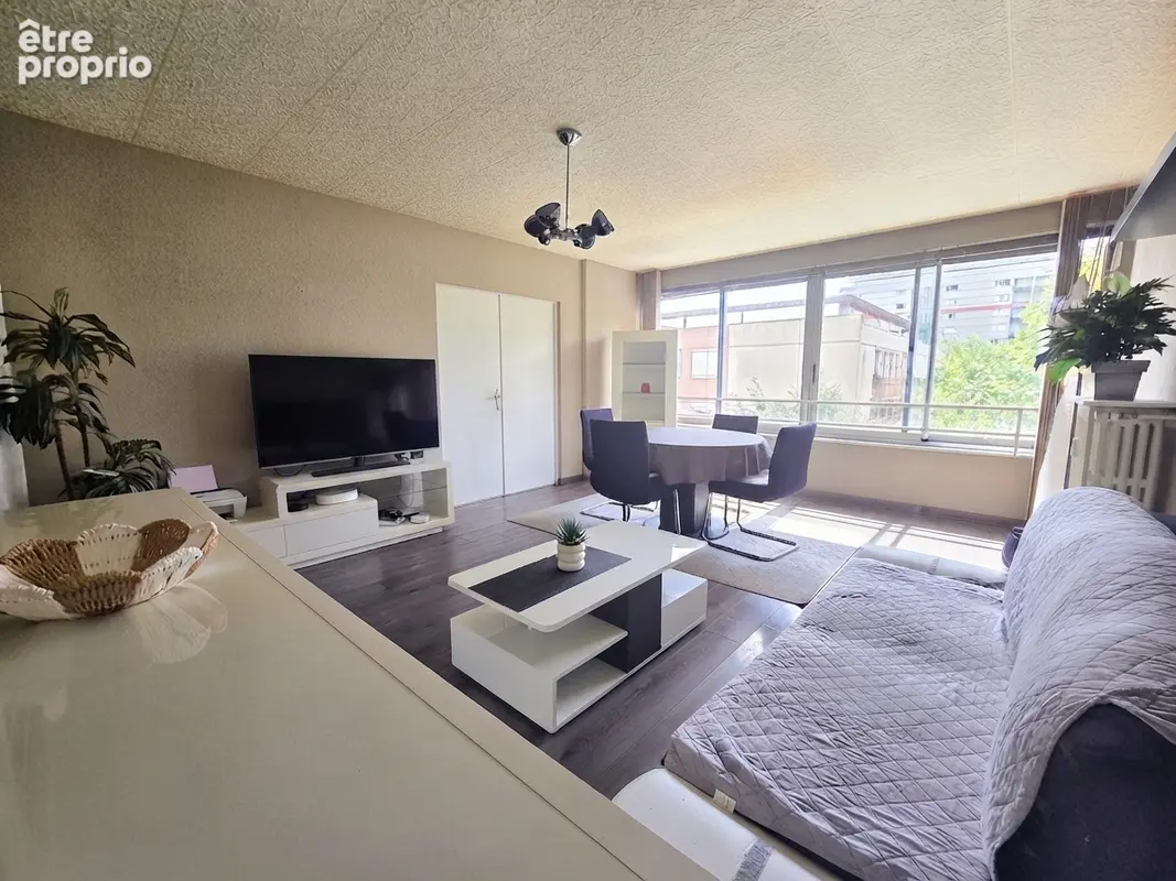 Appartement à CHENOVE