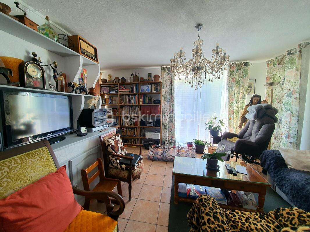 Moulin a vent - appartement t4 - deux chambres - loggia - cave - photo 5