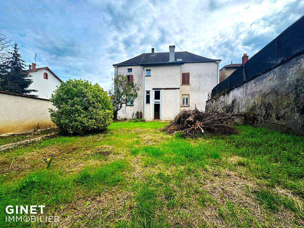 Maison Briennon 7 pièce(s) 216.6 m2 - photo 2