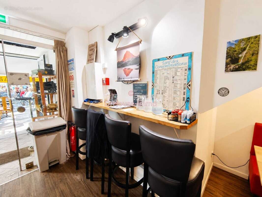 Commerce 87 m² à Laruns  - photo 3