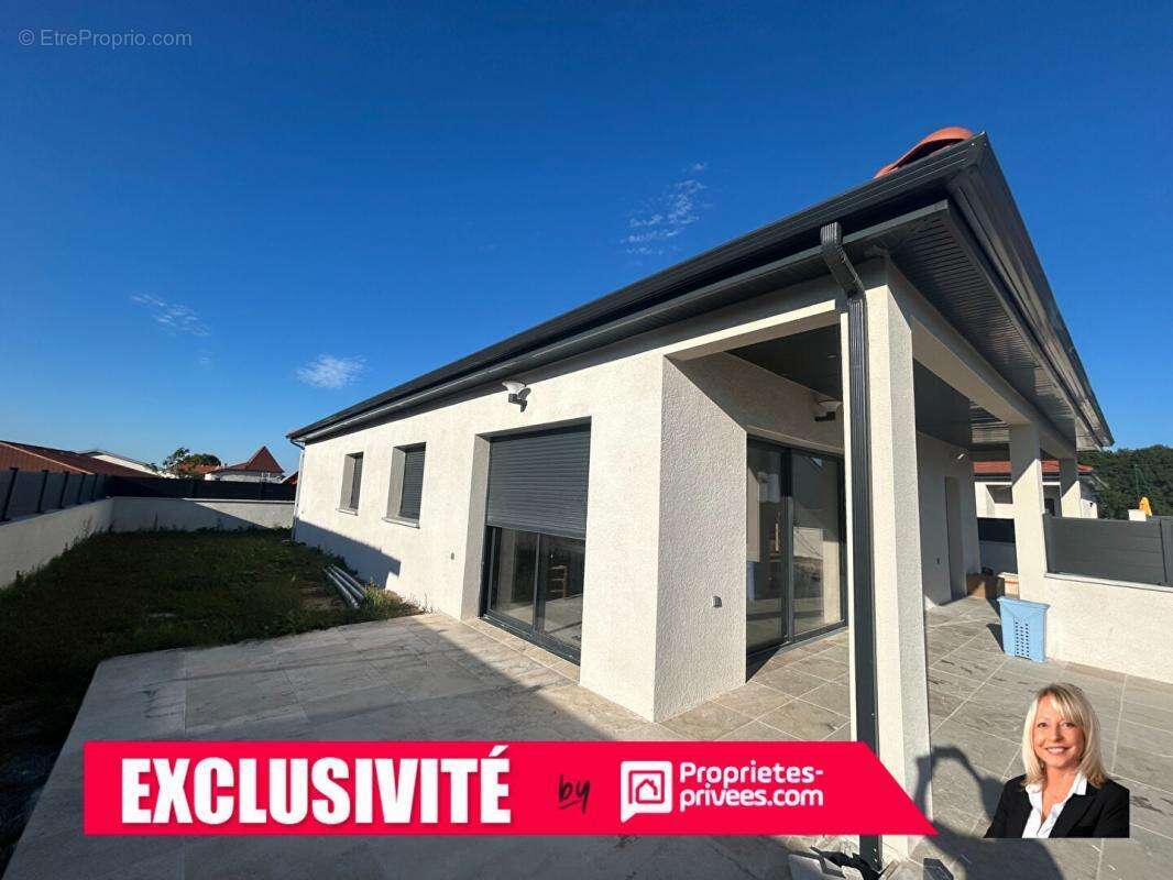 Maison à SAINT-ROMAIN-LA-MOTTE