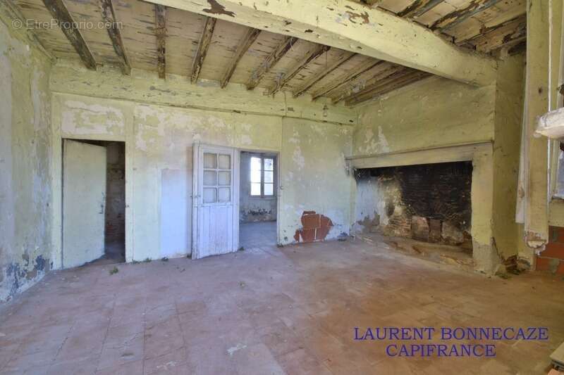 Maison à SAINT-NICOLAS-DE-LA-GRAVE